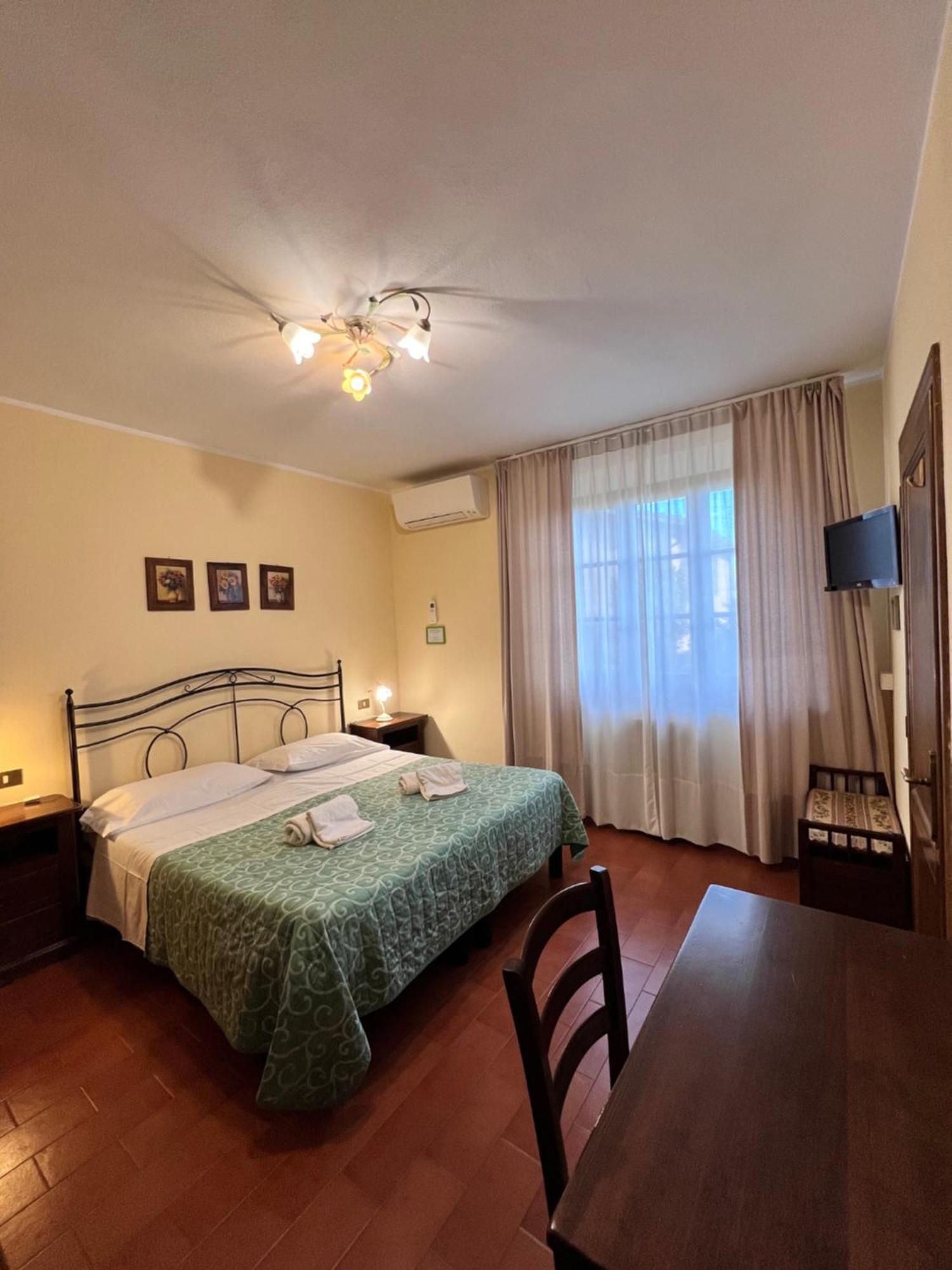 Bed & Breakfast Casale Virgili 5*